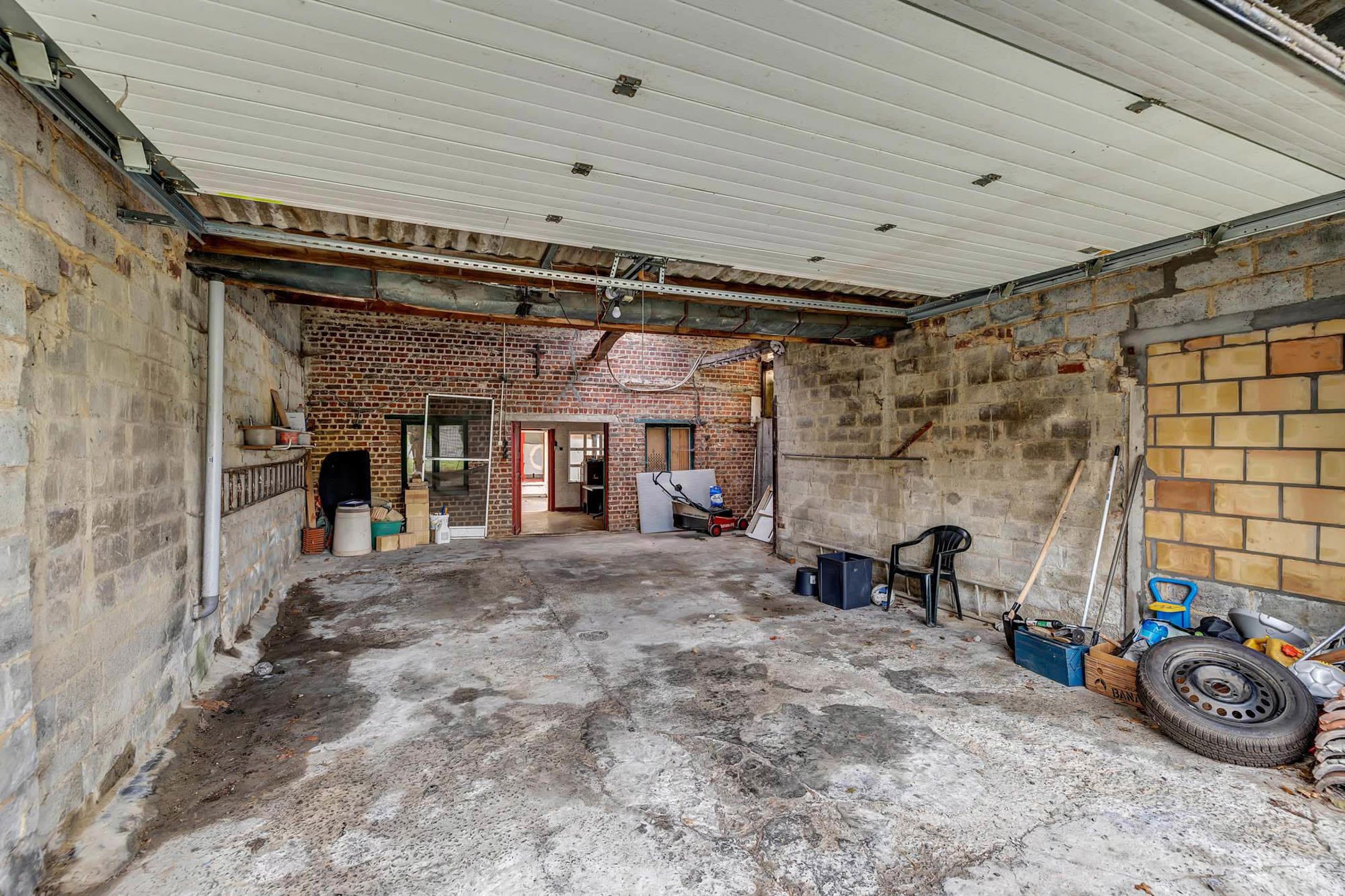 Ruime woning met twee entiteiten en ruime garage foto 22