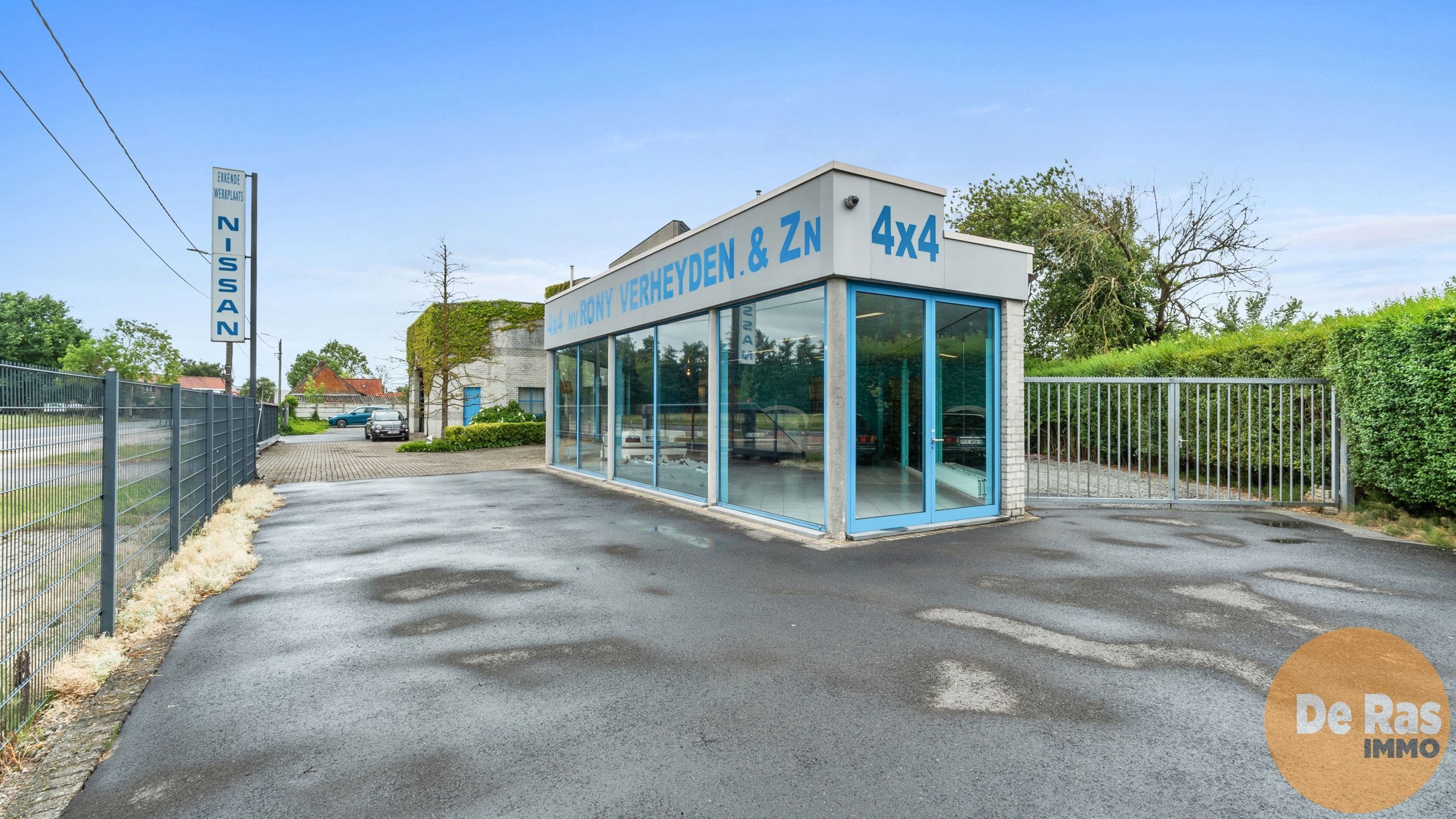 KALKEN  - Zeer centraal gelegen handelspand met ruim appartement foto 4