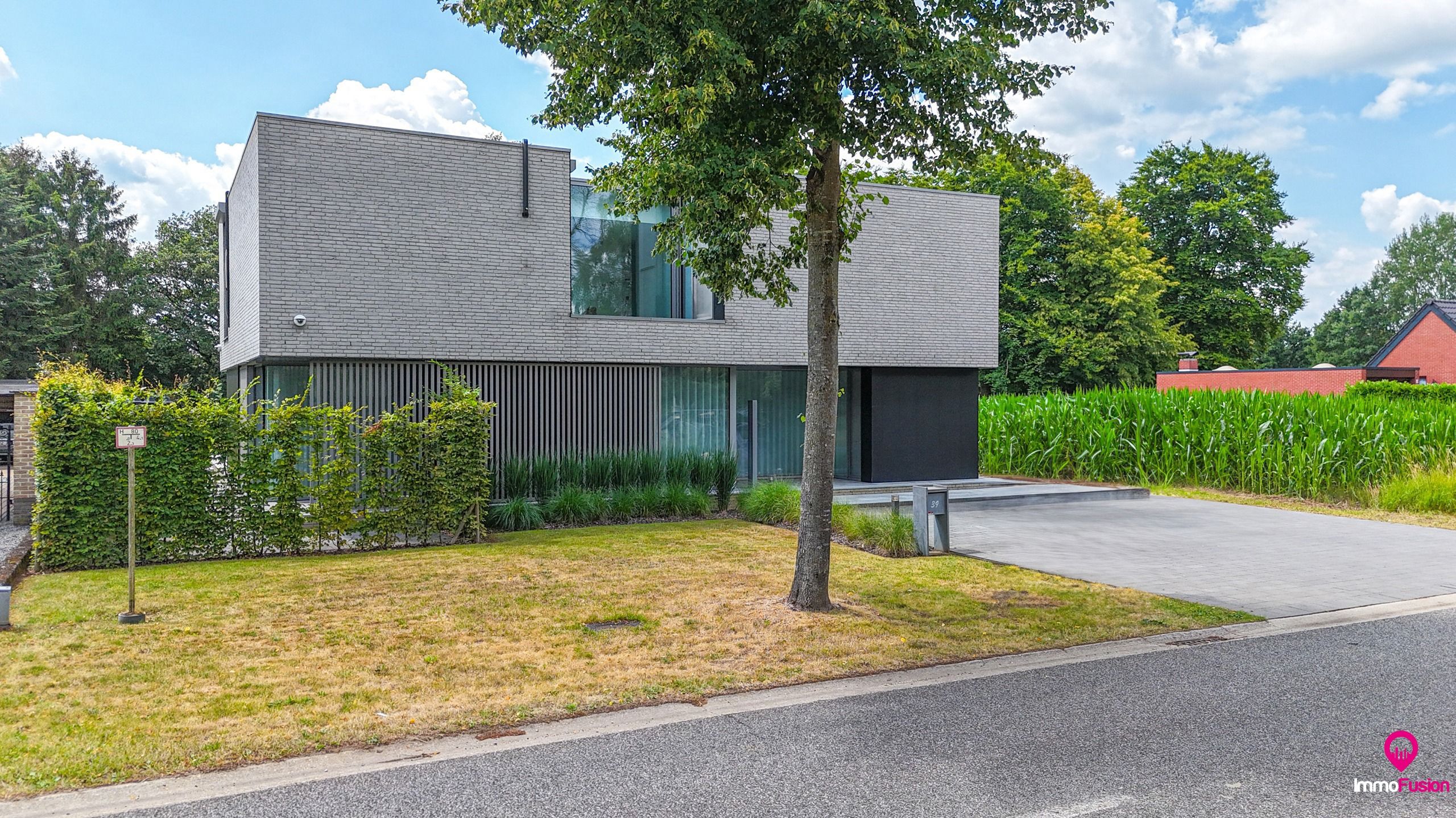 Luxe villa met poolhouse en hoogwaardige materialen! foto 60
