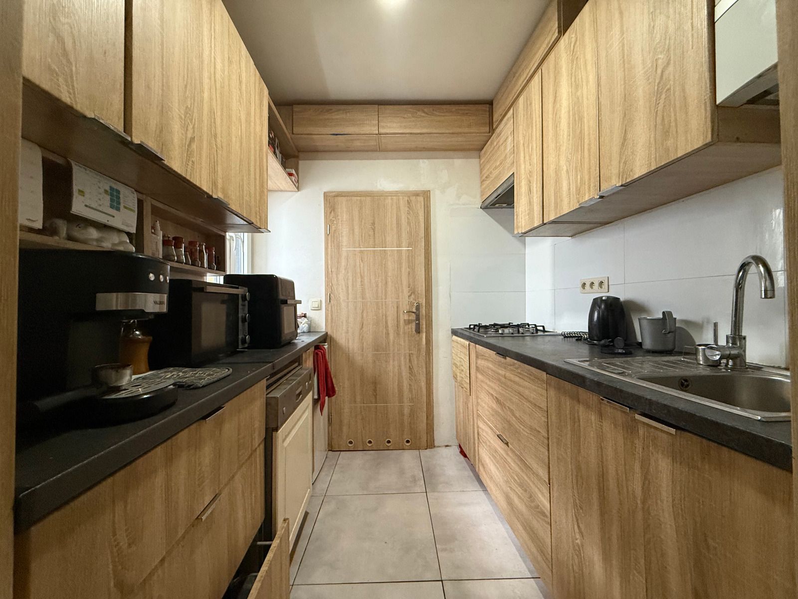 Ruime, instapklare (handels)woning in hartje Temse foto 6