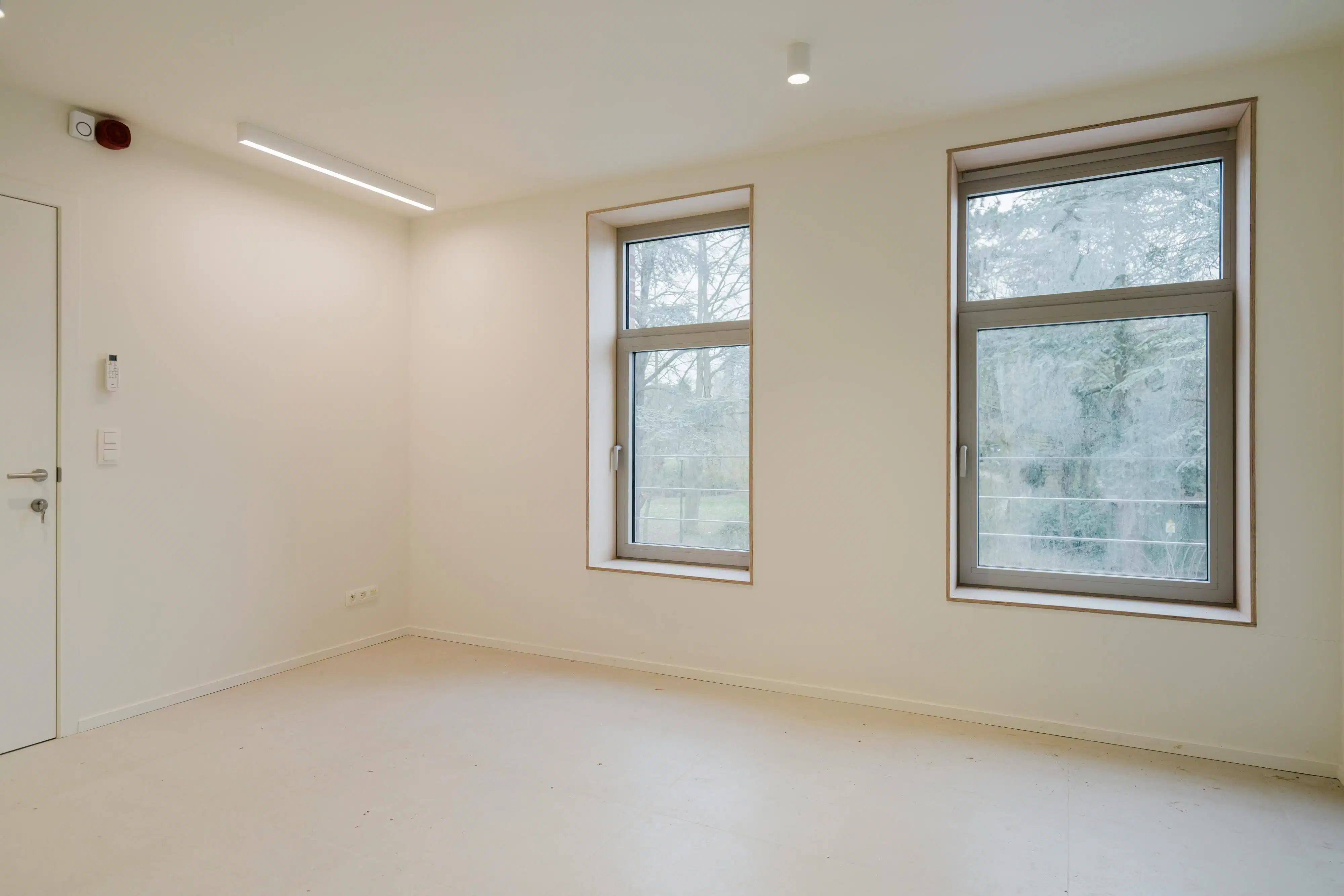 Opbrengsteigendom te koop te Kortrijk – nieuwbouw in één geheel foto 8