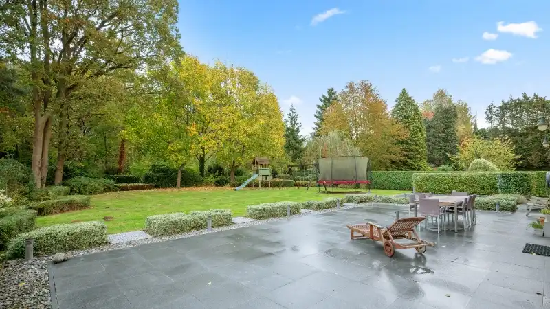 Zeer ruime villa van 432m² op 21 are vlakbij golf-en meerdomein foto 2