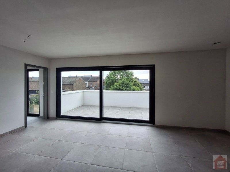 Appartement op topligging met groot terras en parking foto 11