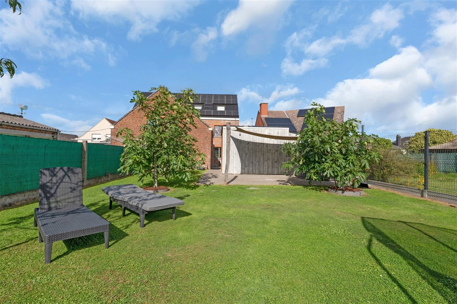 Gerenoveerde gezinswoning met tuin en garage op 6are70 foto 3