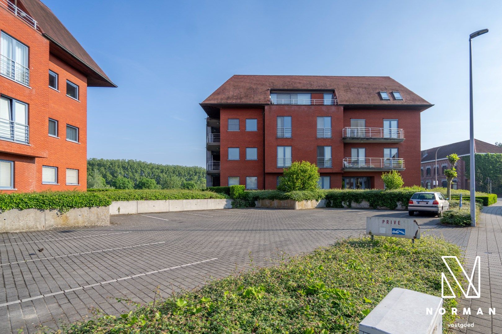 Ruim appartement met 2 slaapkamers, ondergrondse garage en prachtig zicht op de Leie foto 4