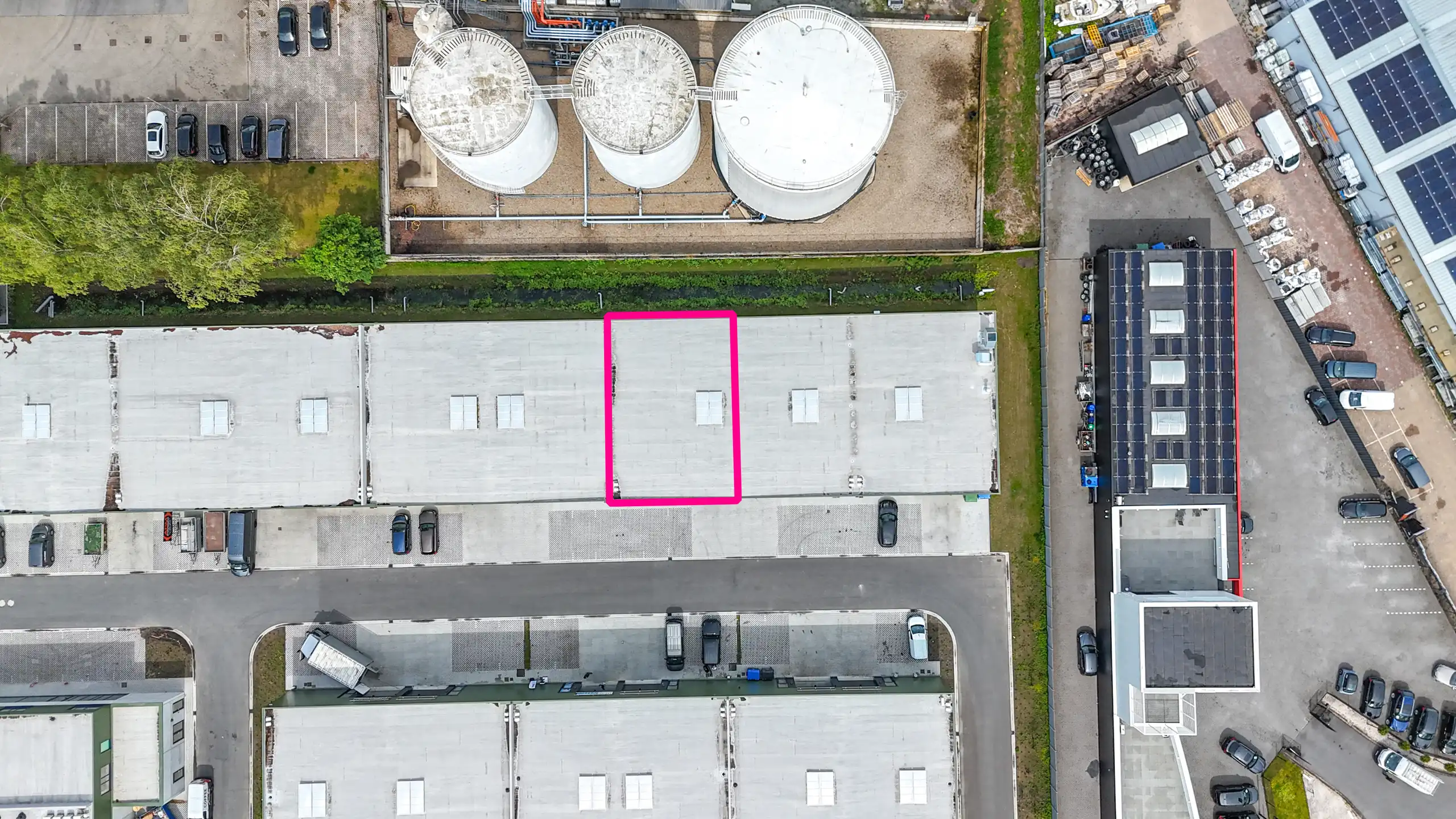 Nieuwbouw KMO-unit van 216 m² op topligging in Beringen! foto 17
