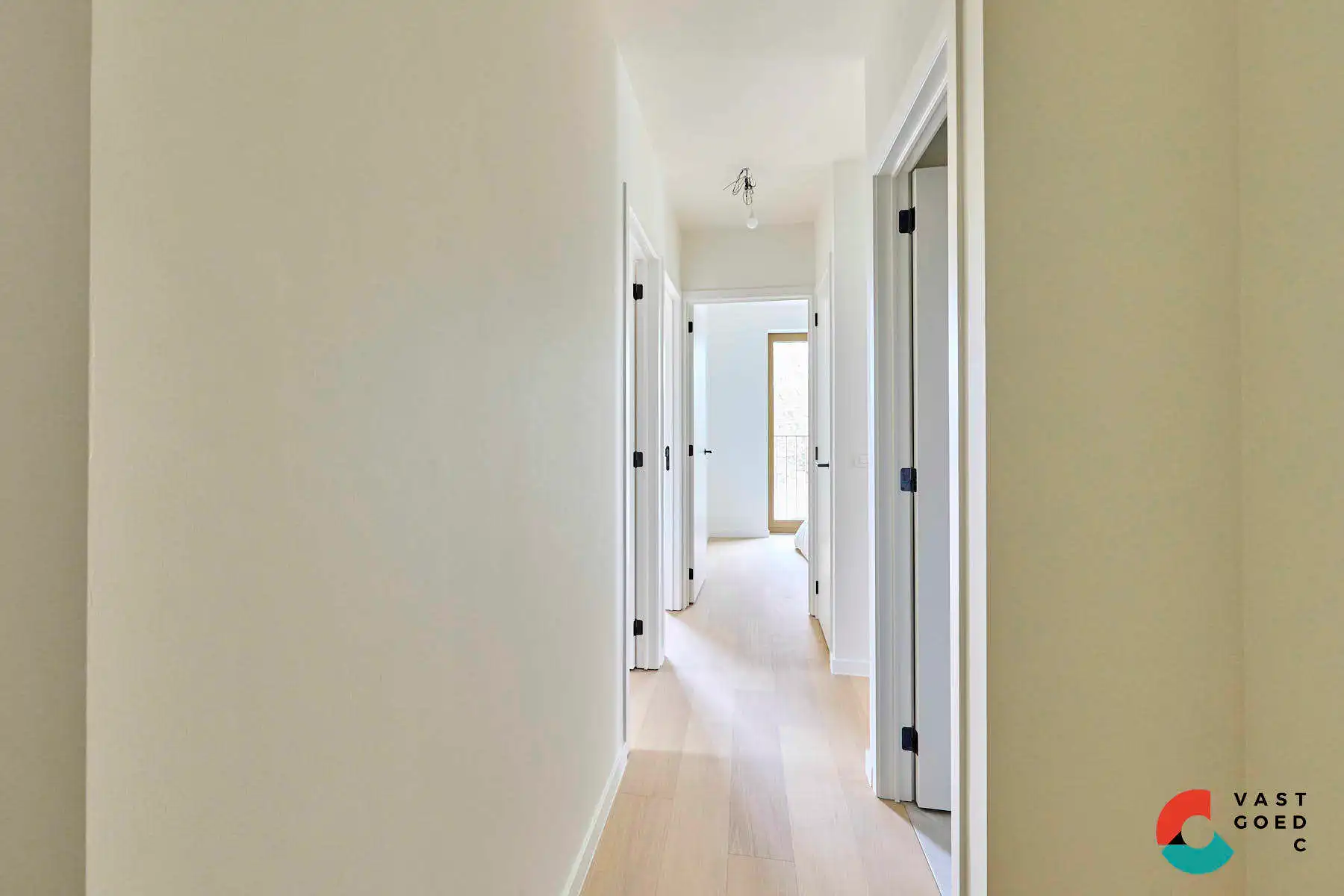 Instapklaar nieuwbouwappartement in het centrum foto 7