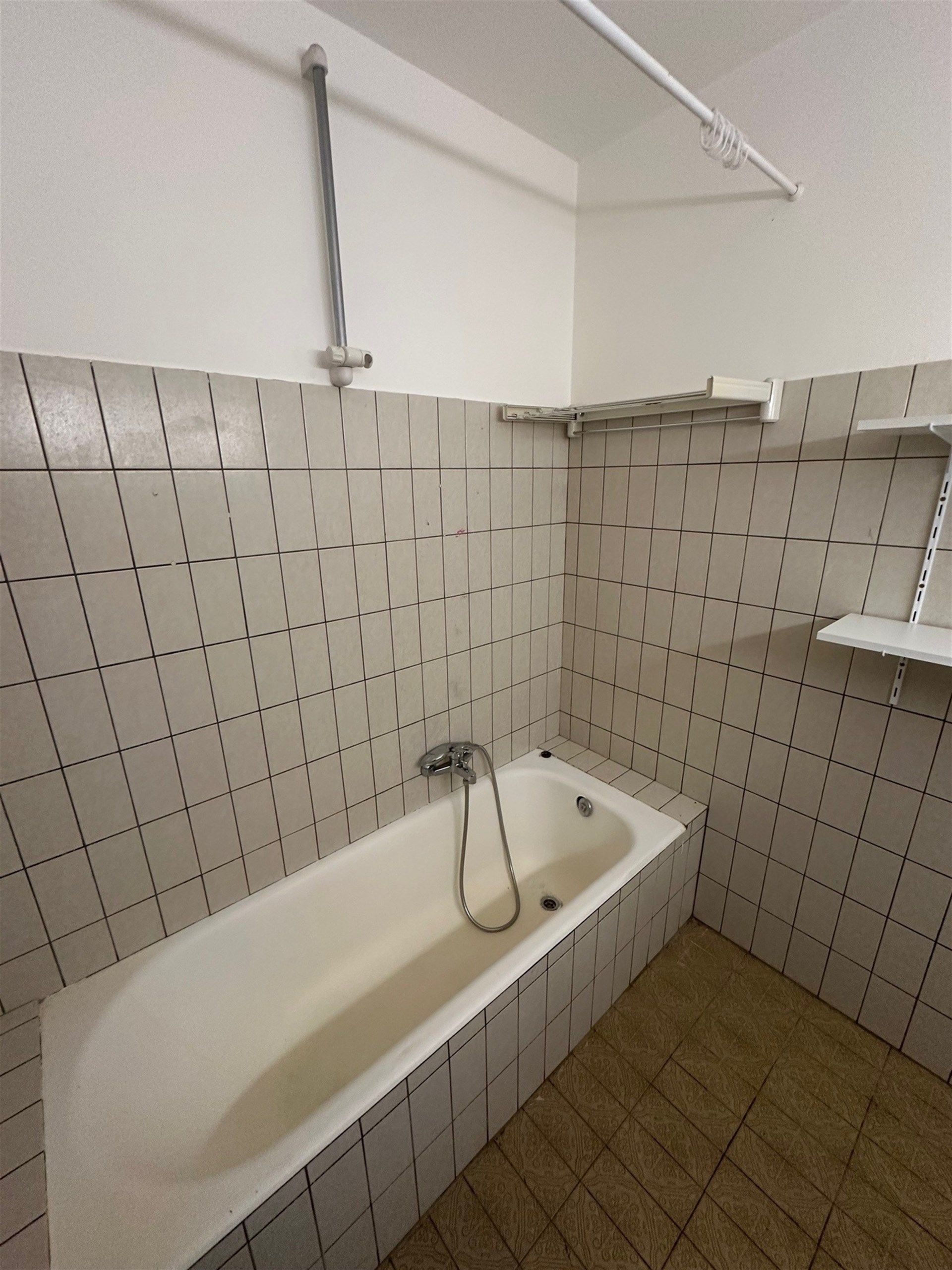 Appartement met 2 slaapkamers op het 3e verdiep met uitzicht over stadspark! foto 10