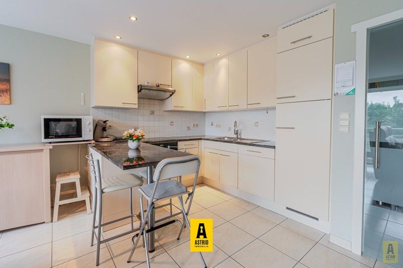Instapklaar appartement in doodlopende straat nabij zee! foto 11