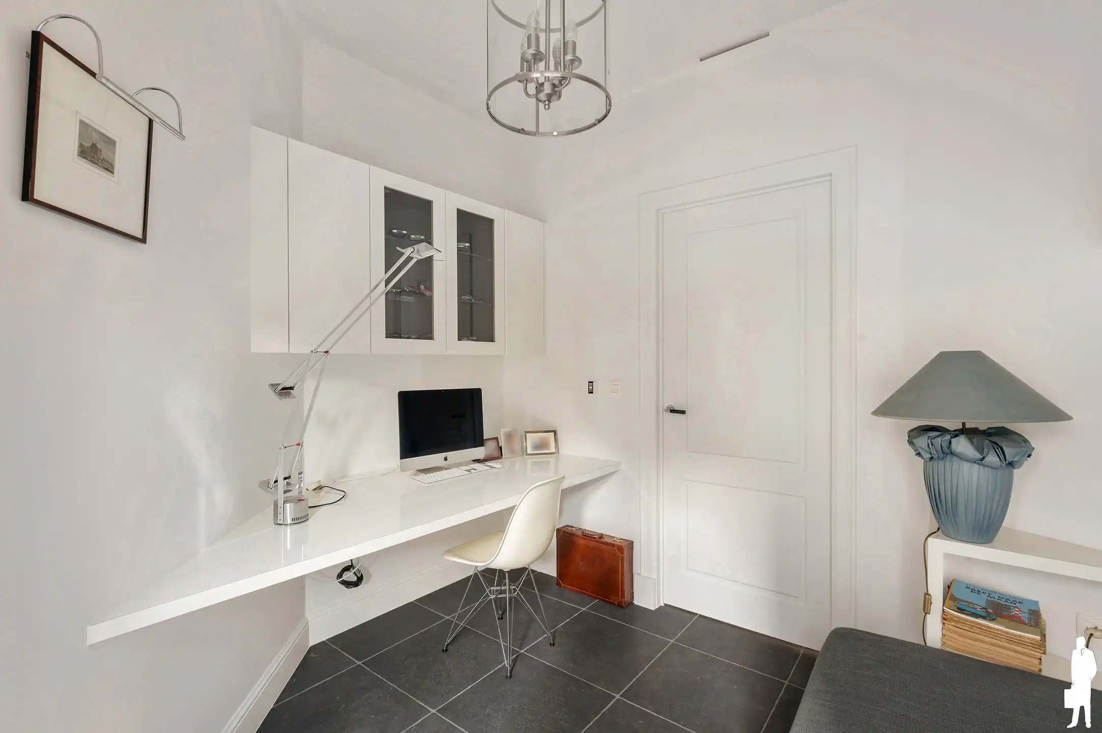 Lichtrijk BEN-appartement met open waterzicht in London Residence foto 11