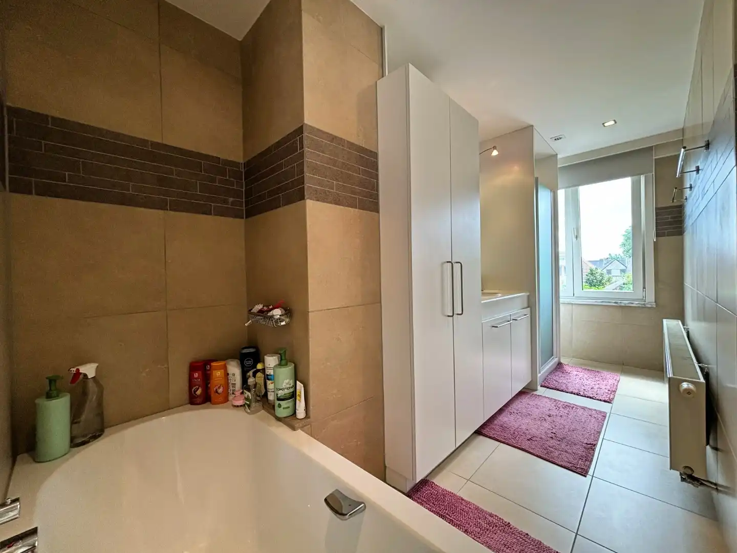 Ruime gezinswoning te huur centrum Roeselare foto 18