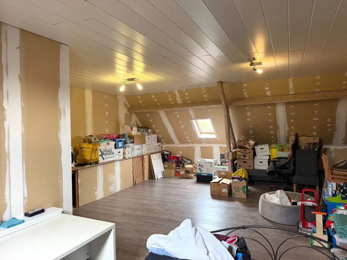  Instapklare rijwoning te koop in het centrum van Harelbeke! foto 18