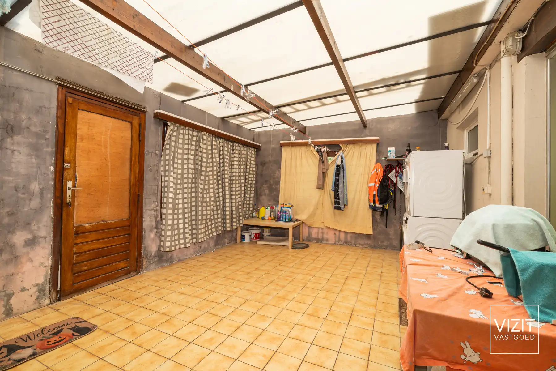 Te renoveren woning met diverse mogelijkheden! foto 8
