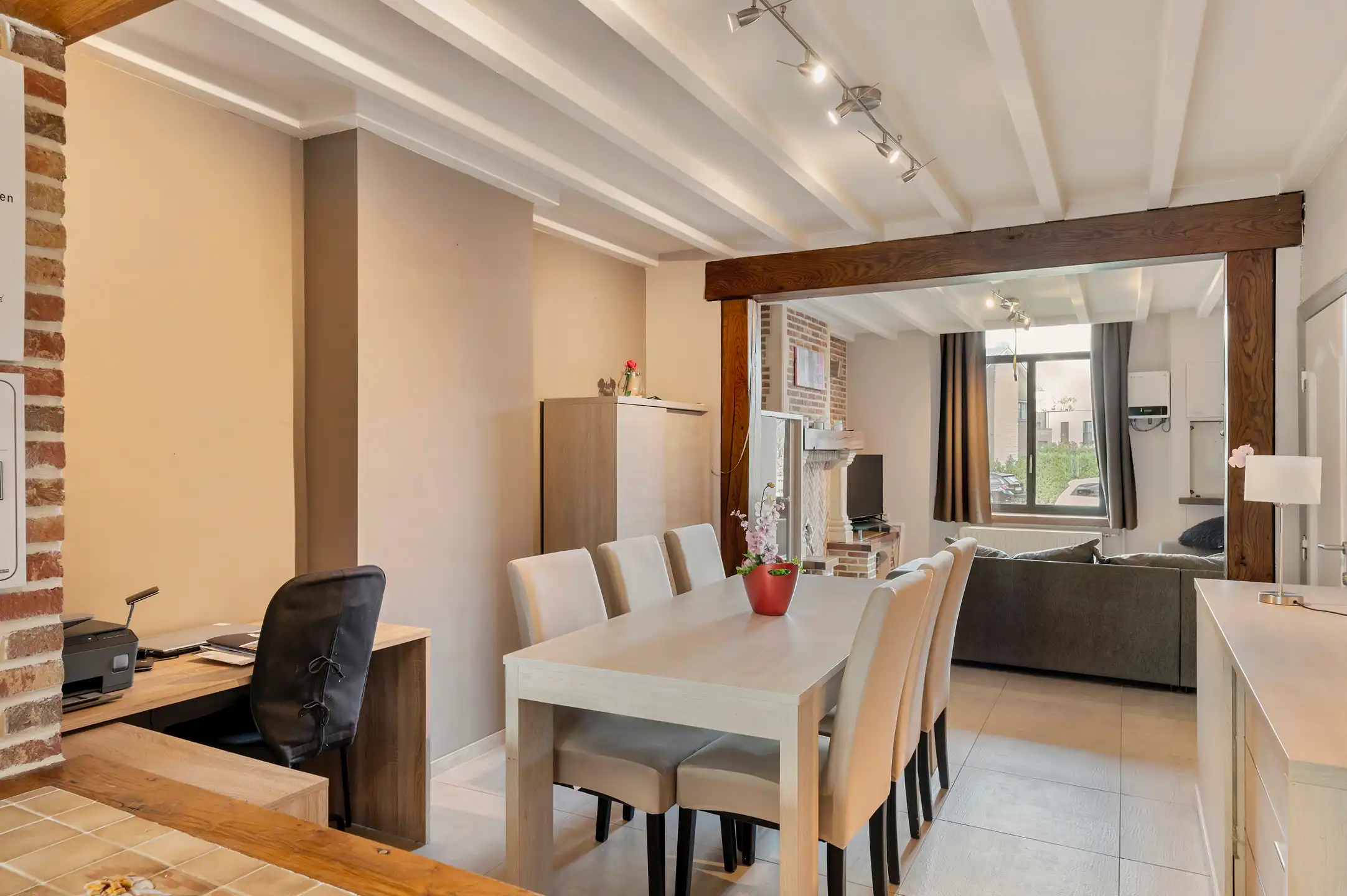 Doodlopend gelegen woning (189m²) met 4 slk’s en zuid gerichte tuin. foto 7