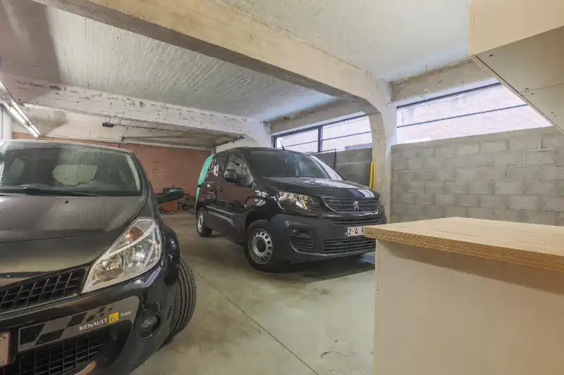 Centraal gelegen loft met 3 slaapkamers (meer mogelijk), garage voor 4 wagens, groot terras...(Energielabel A, elektriciteit goedgek...) foto 12