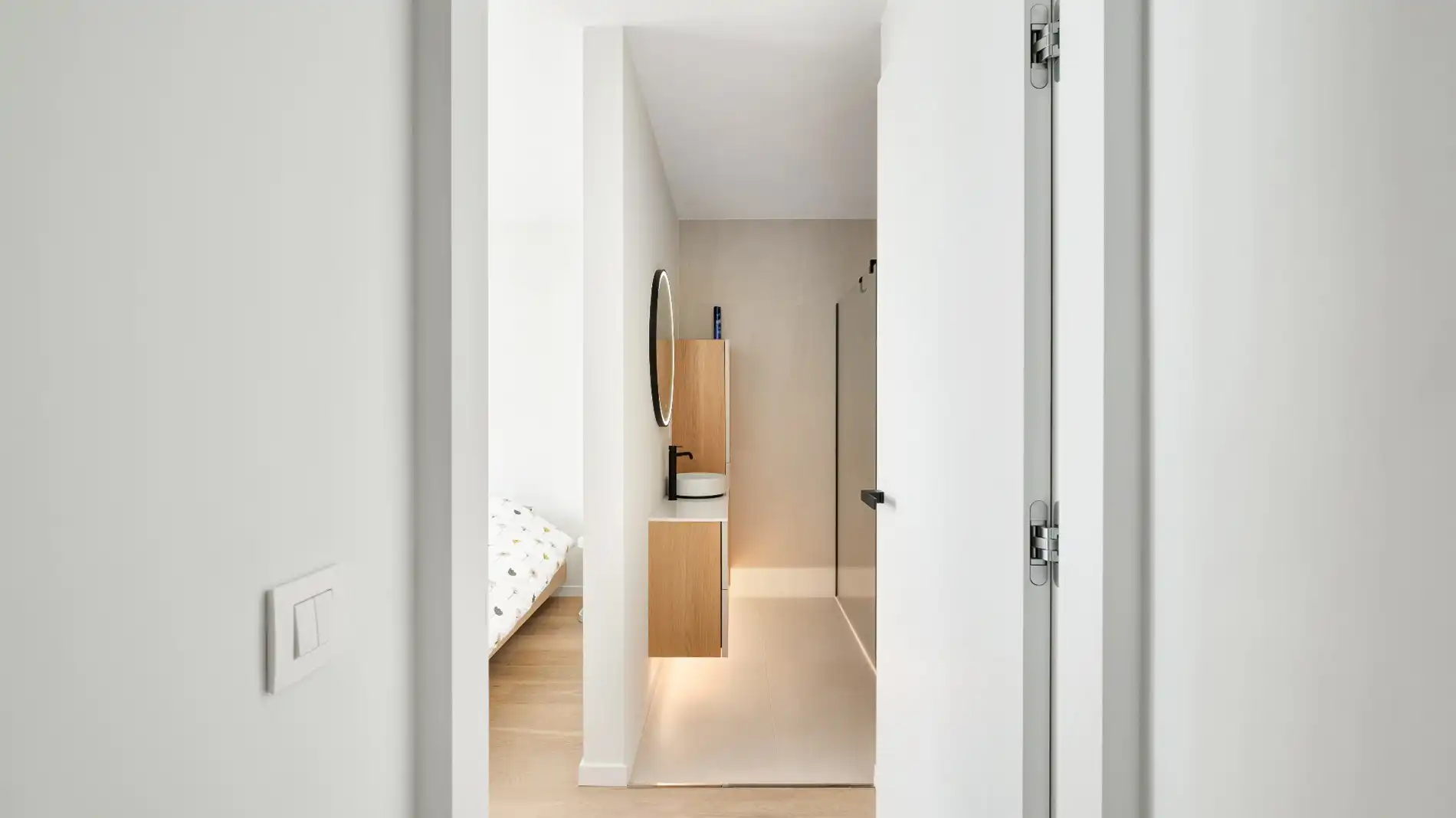 Mooi gerenoveerd, zuidwest georiënteerd HOEKappartement centraal gelegen op de Lippenslaan te Knokke. foto 16