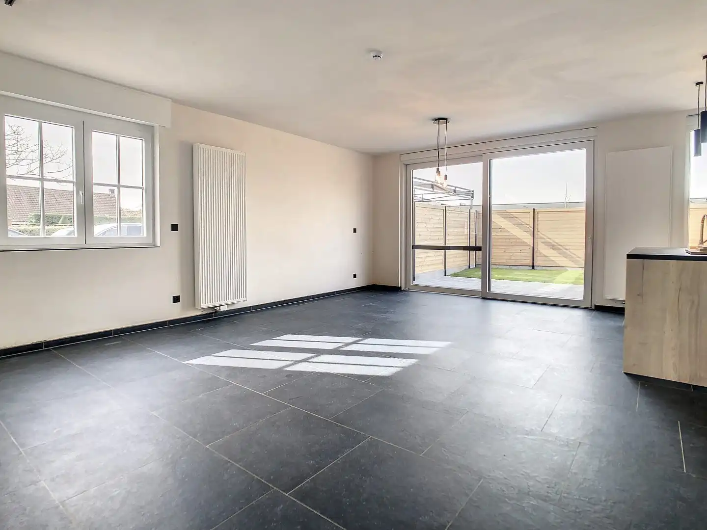 Gelijkvloers nieuwbouwappartement in het centrum van Staden foto {{pictureIndex}}