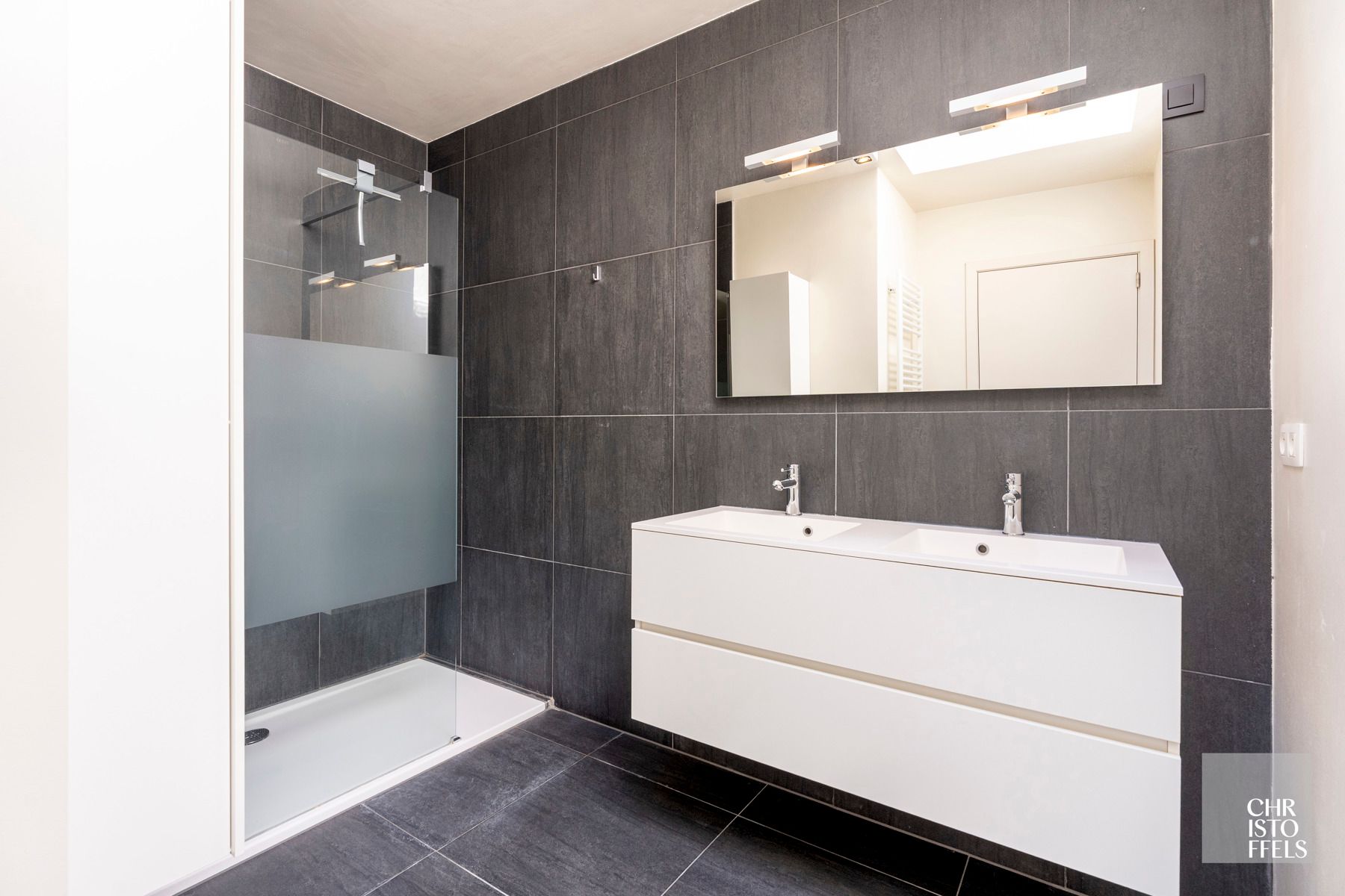 Centraal en rustig wonen in een groene omgeving. foto 8