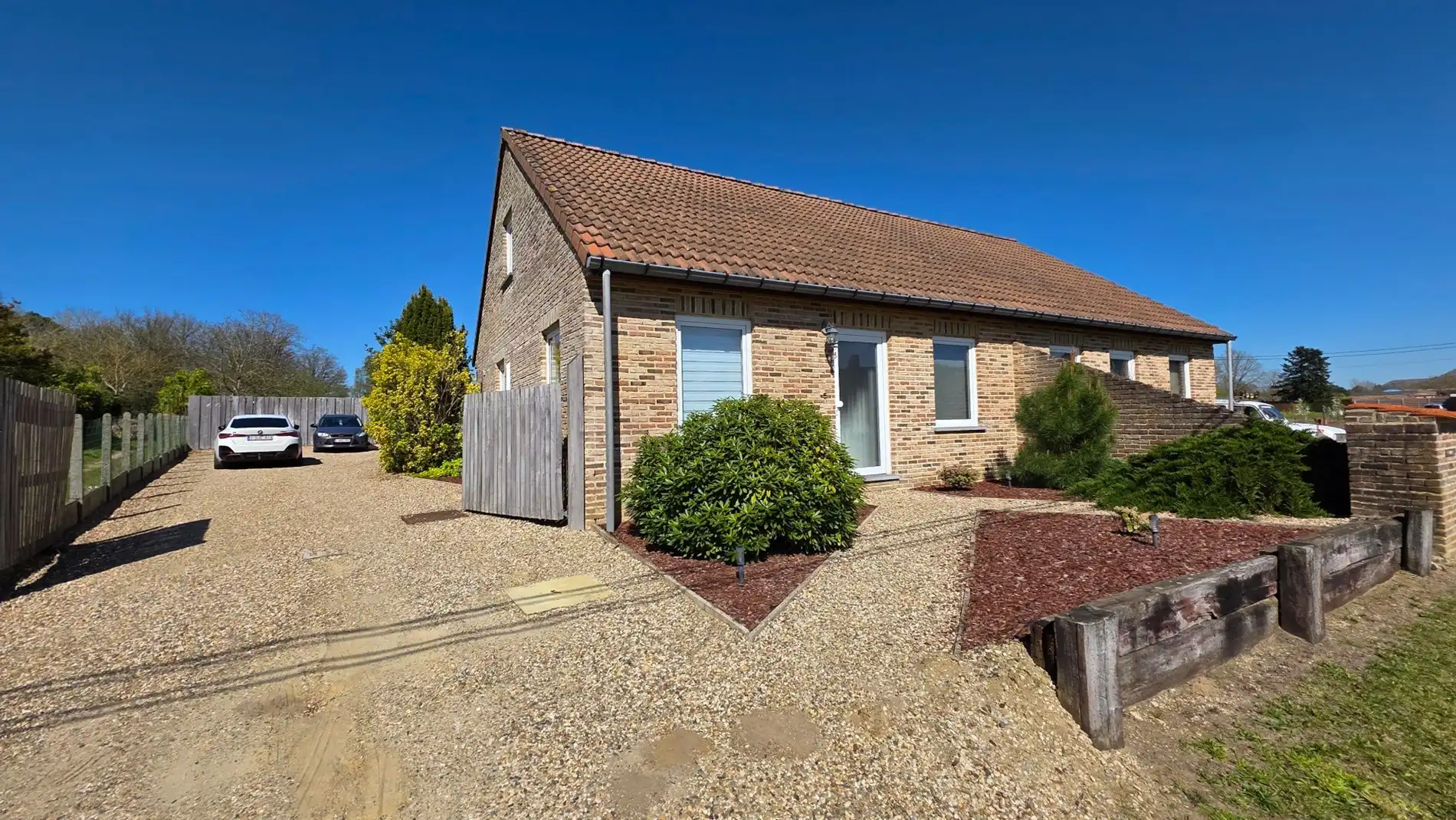 GELIJKVLOERSE WONING MET 1 SLPK TE TREMELO foto 16