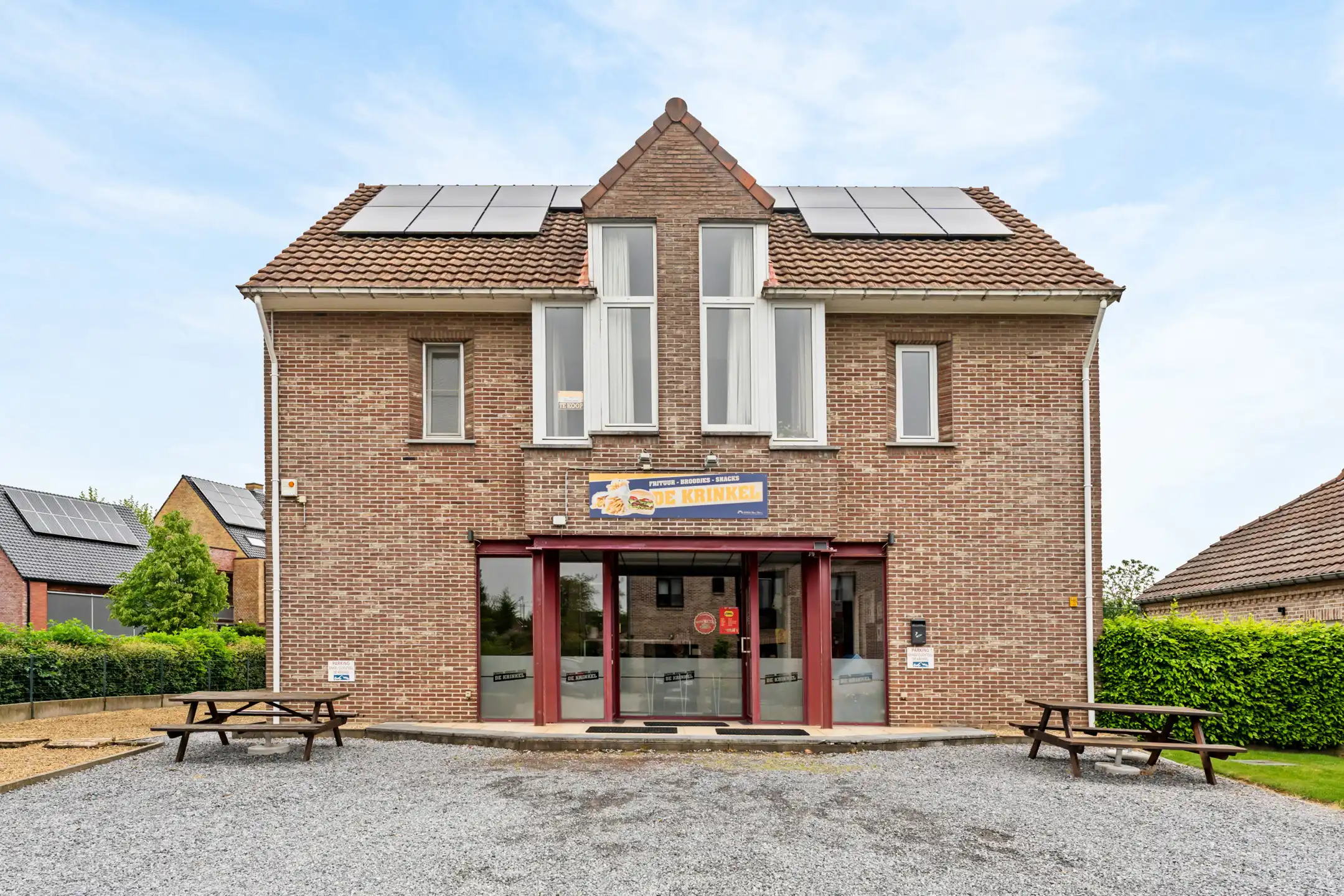 Woning met tal van mogelijkheden in Riemst foto {{pictureIndex}}