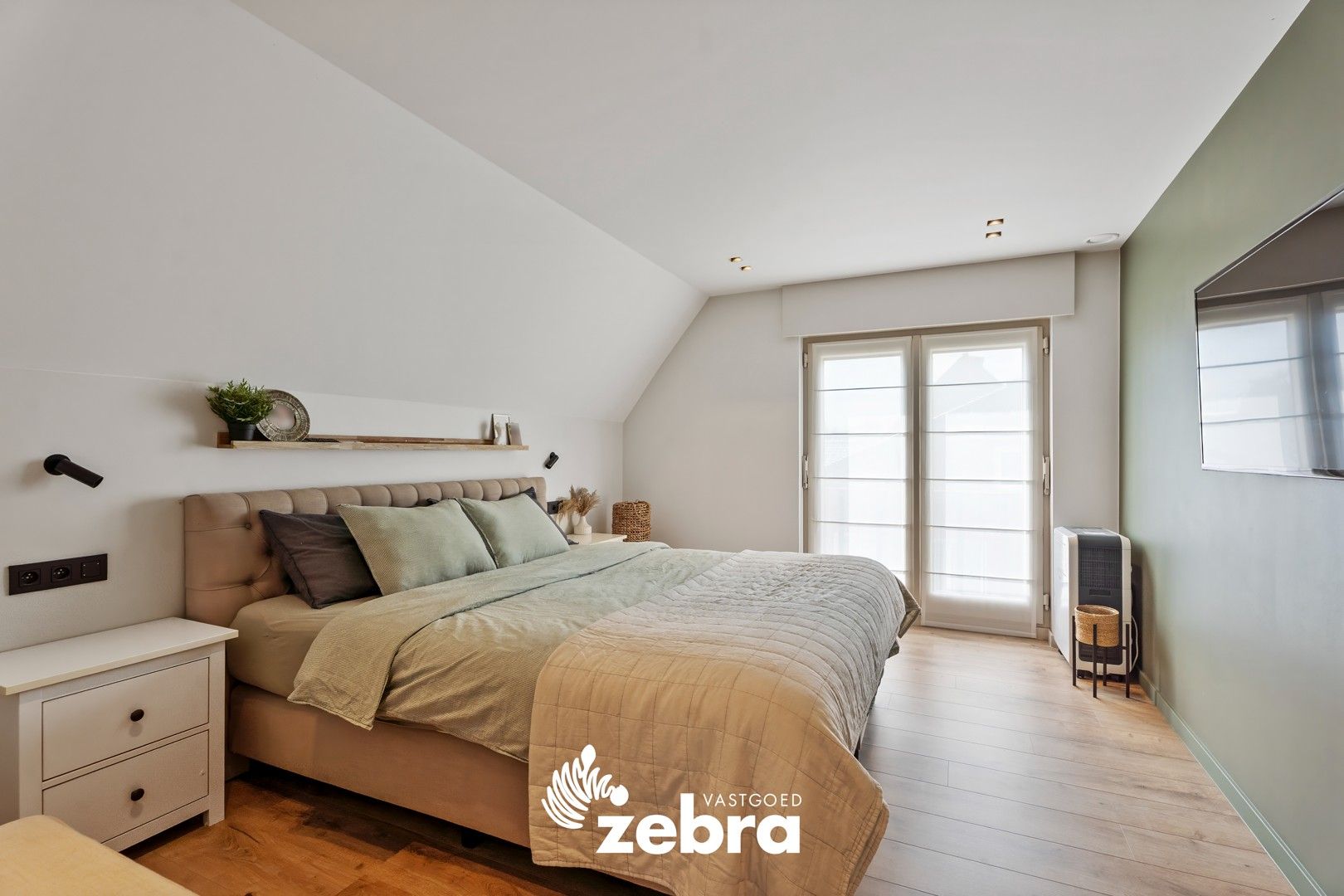 Instapklare woning met ruime loods van ± 600 m² te Oostrozebeke! foto 12