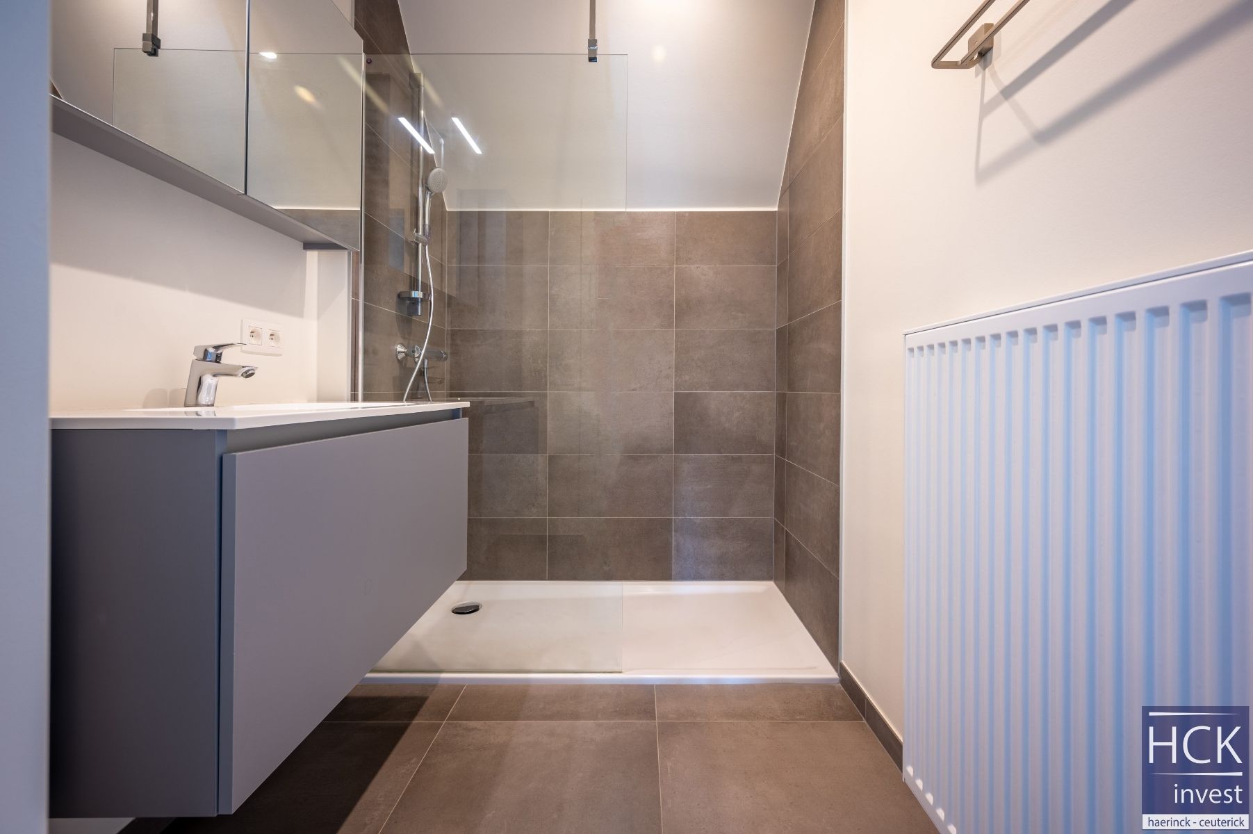 KRUISHOUTEM - Prachtig appartement met groot terras + garagebox foto 14
