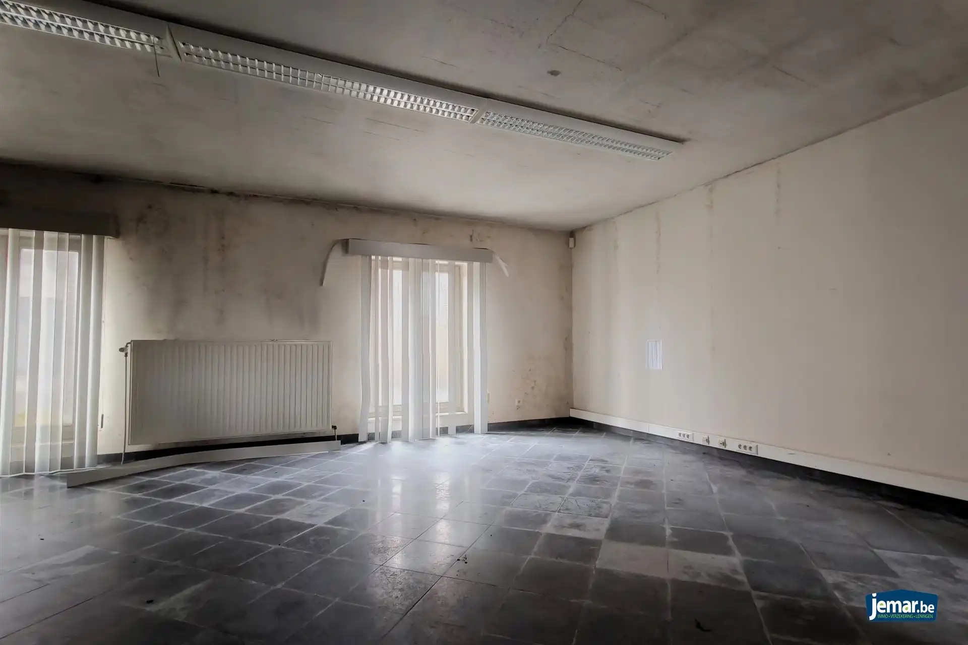 Te renoveren kantoorgebouw (311m²) in het historisch centrum van Borgloon foto 10