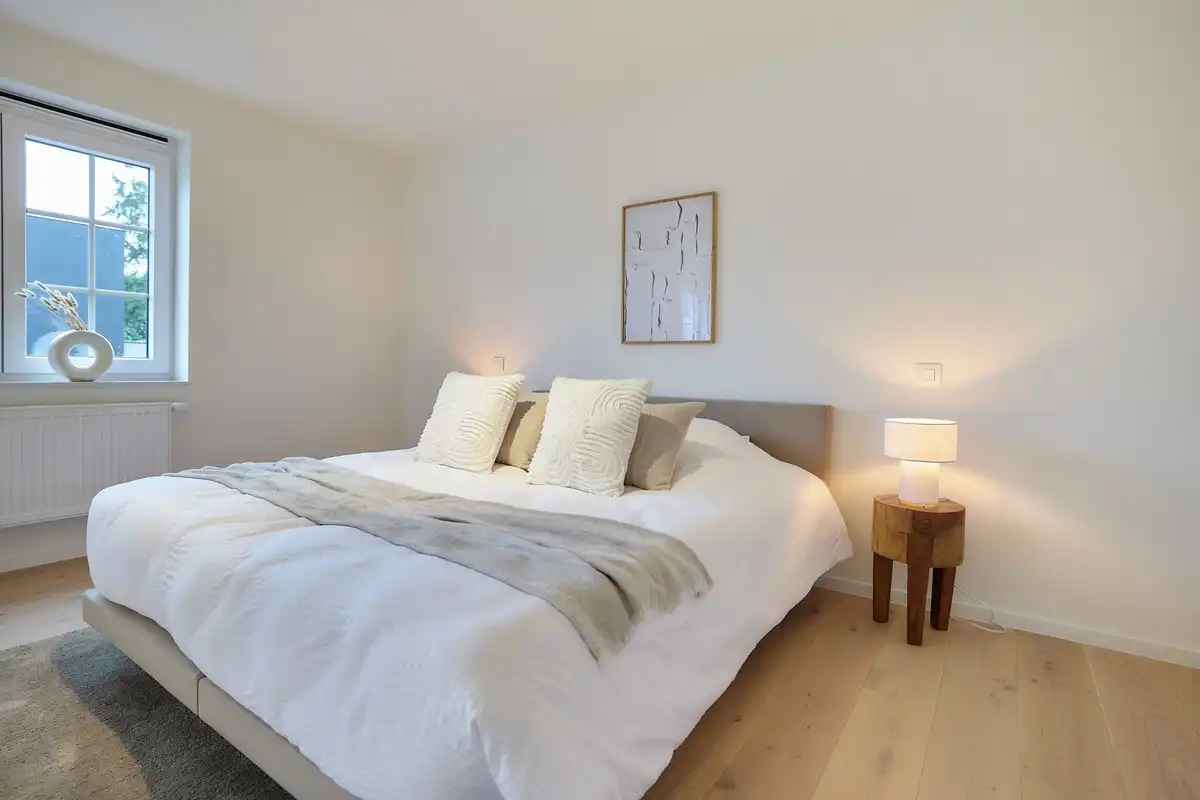 Alleenstaande woning nabij het centrum van Westrozebeke foto 6