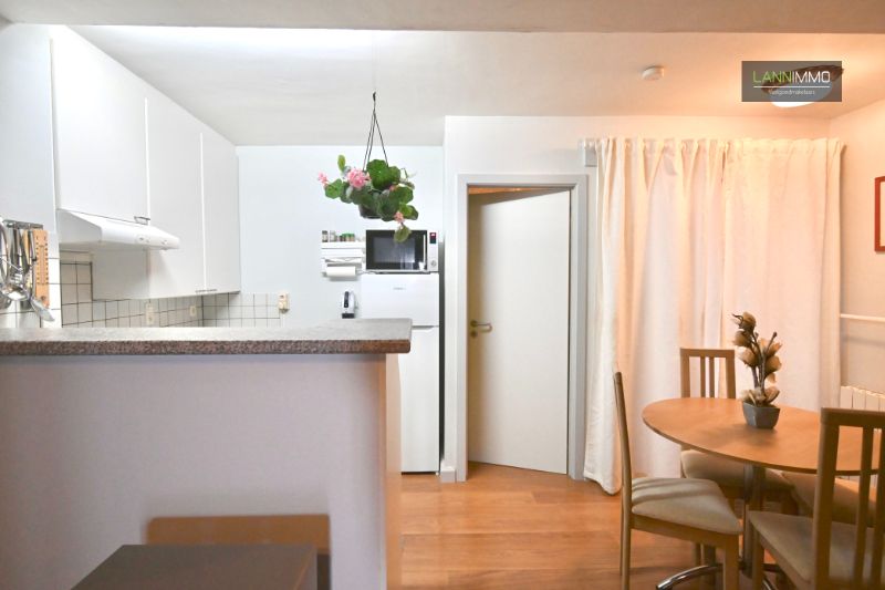 Uitzonderlijk ruim (114m²) bemeubeld appartement met handelsfunctie op de Zeedijk te Middelkerke! foto 9