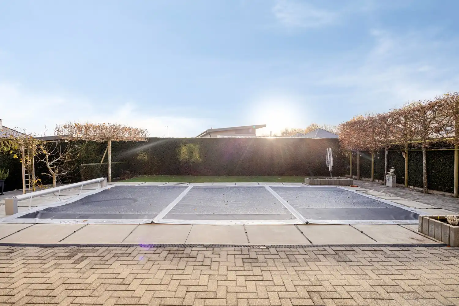 Ruime, energiezuinige gezinswoning met ingebouwd zwembad op toplocatie in Lanaken foto 41