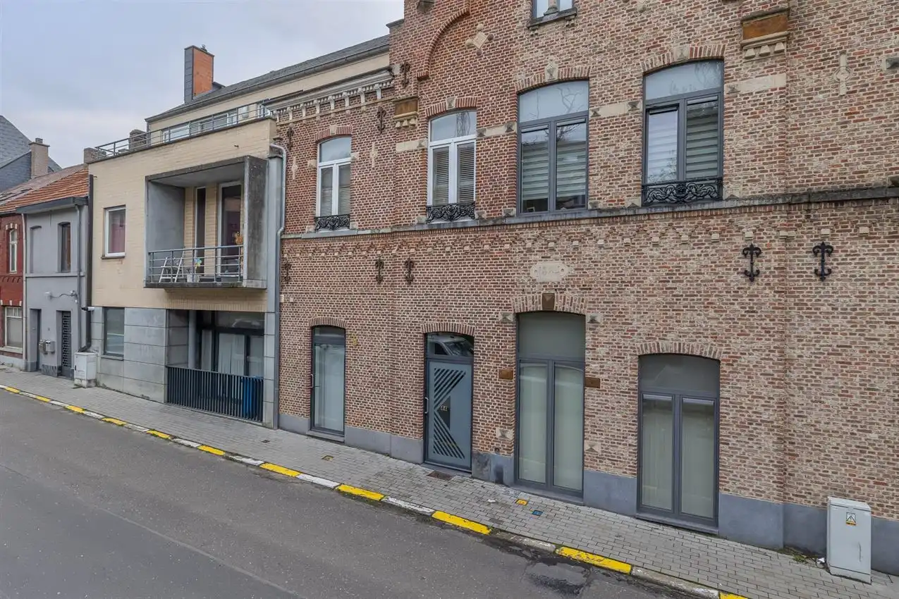 2slk appartement met grote garage in het centrum foto 21