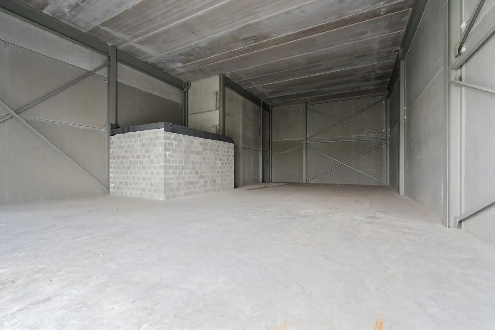 KMO-unit - (loods + kantoor) foto 3