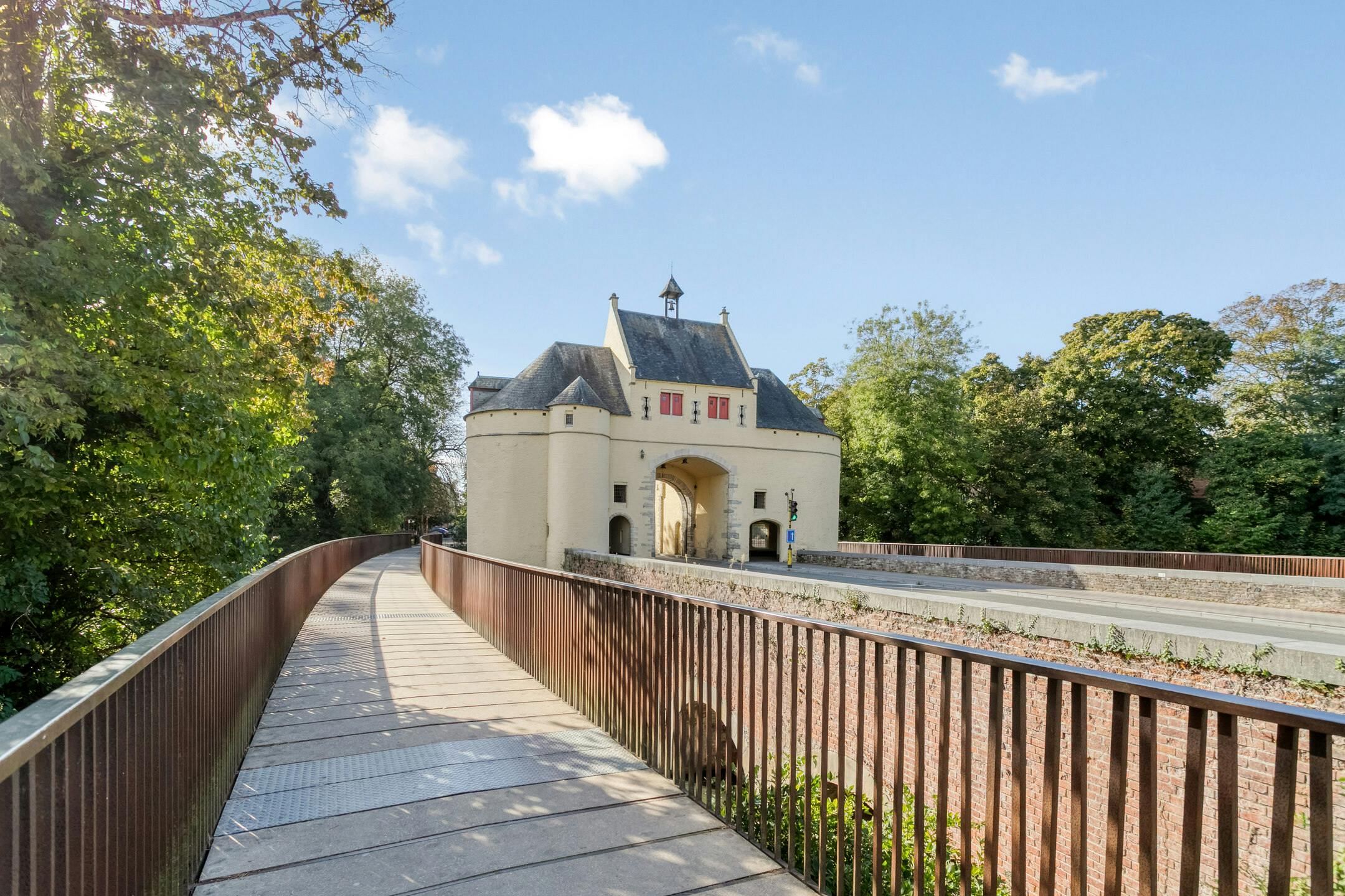 Appartement te koop (2 slpk) op toplocatie nabij het 't Zand foto 12