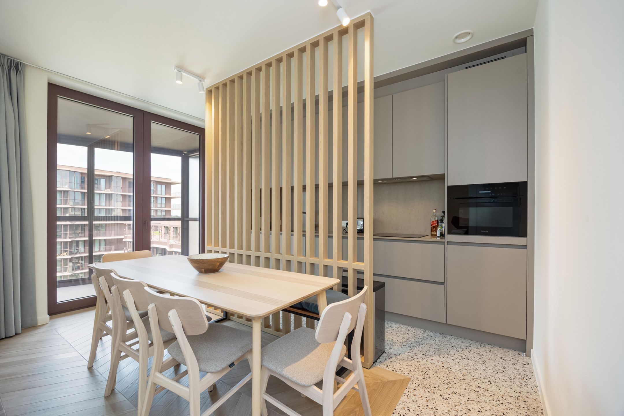 ANTWERPEN-ZUID - Tweeslaapkamer appartement met royale terrassen foto 4