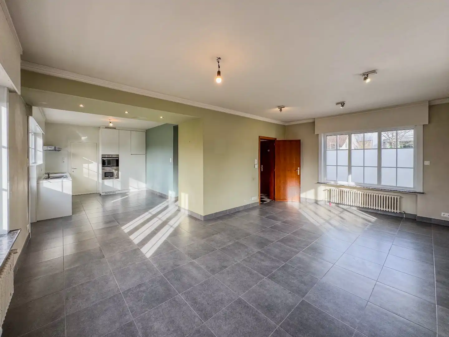 Villa met 3 slaapkamers, garage en tuin op 920m² foto 5