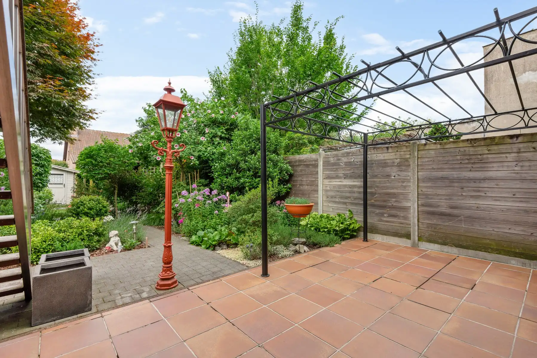 Ruime woning op toplocatie foto 6
