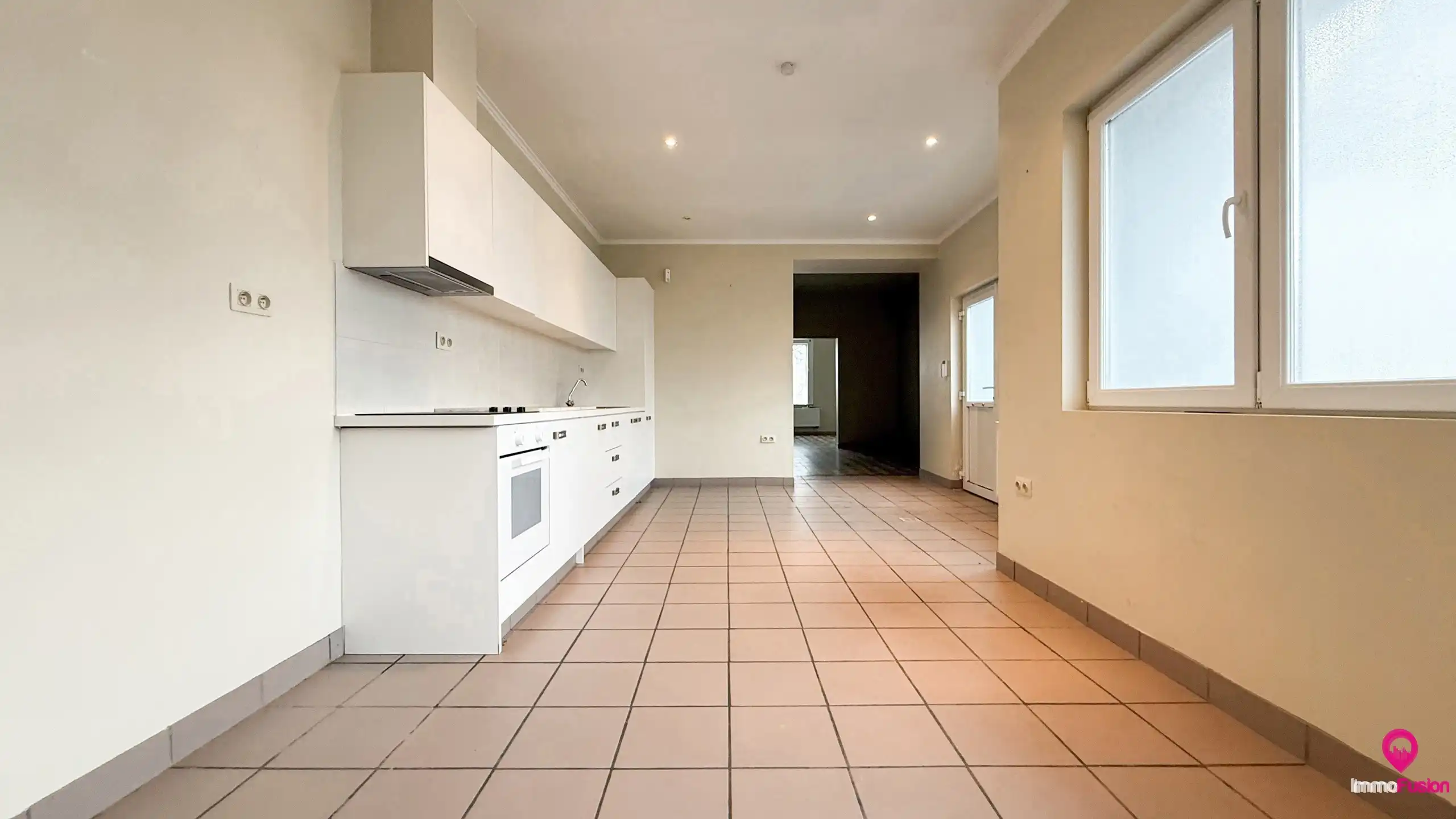 Charmante gezinswoning met potentieel foto 11