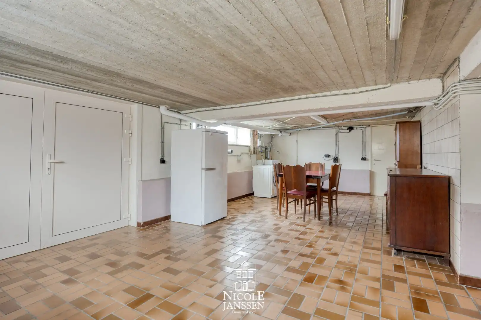 Woning met tuin (te verkavelen tot bouwgrond) foto 18