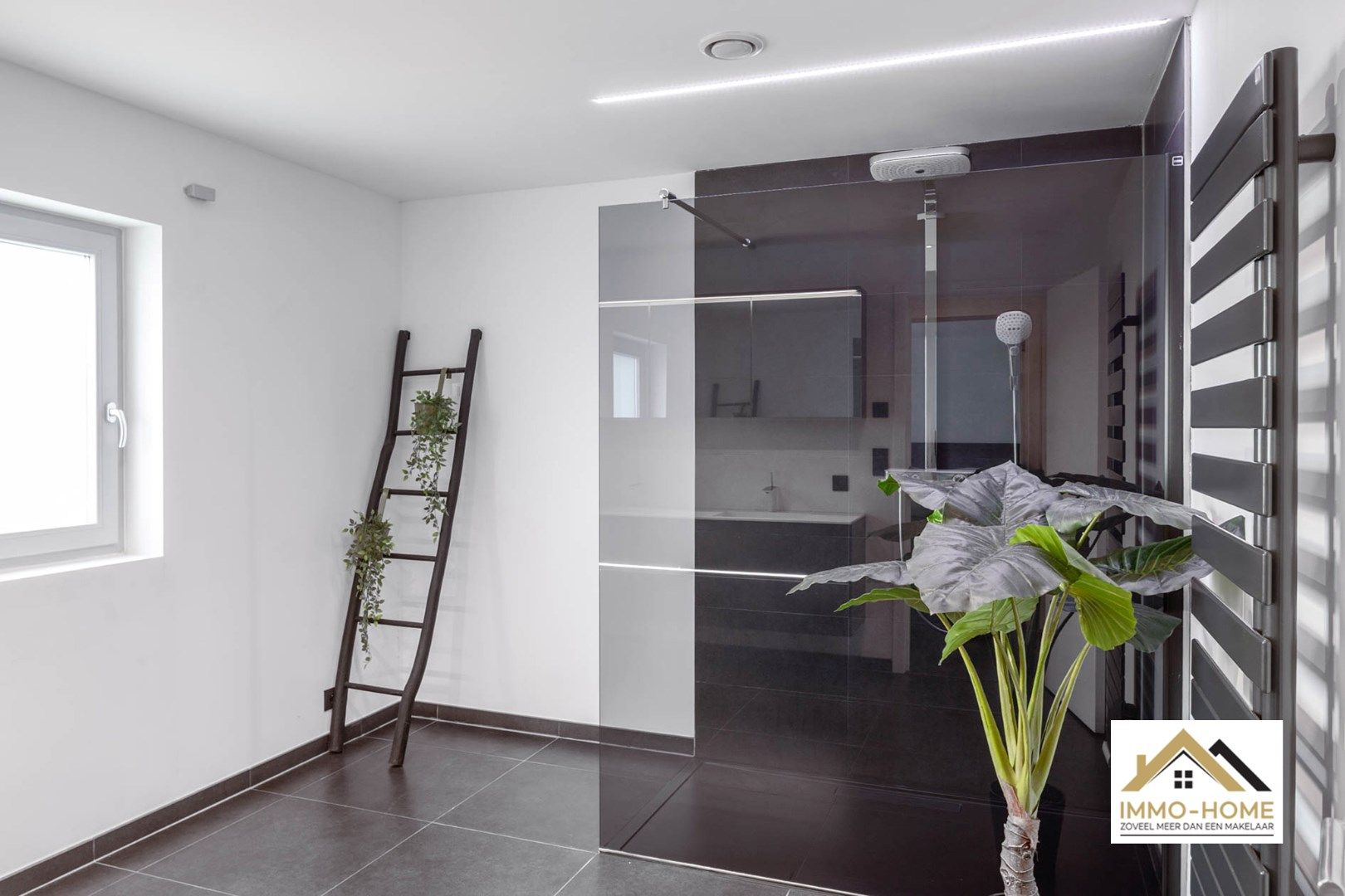 Knappe recente vrijstaande woning!  foto 15