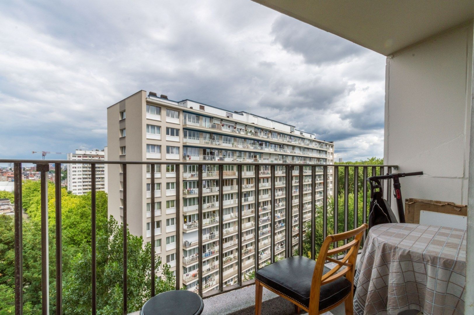 GOED GELEGEN STUDIO MET PANORAMISCH TERRAS ! foto 3
