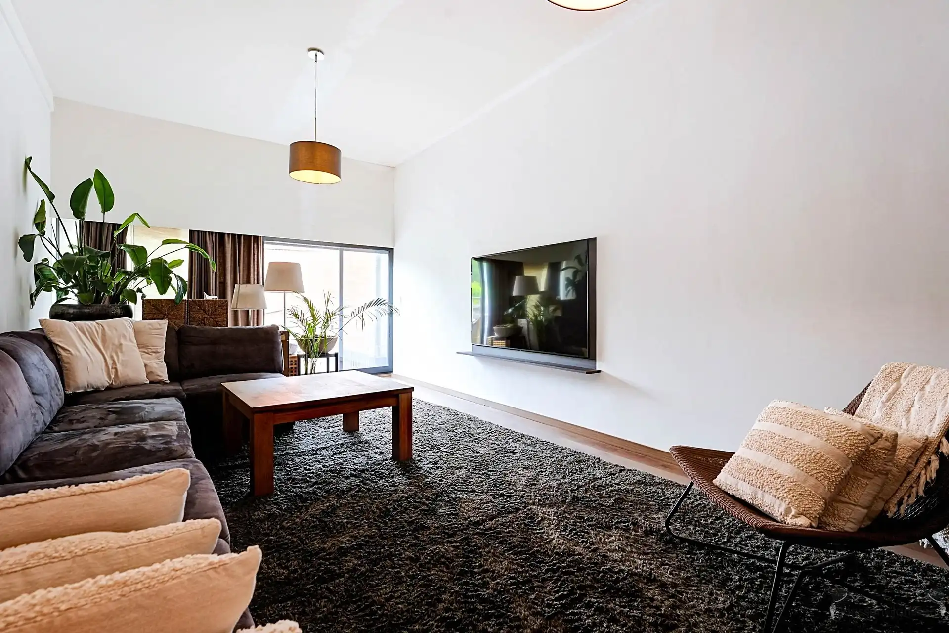 Opbrengsteigendom met ruim duplexappartement (144m²) en handelsgelijkvloers foto 17