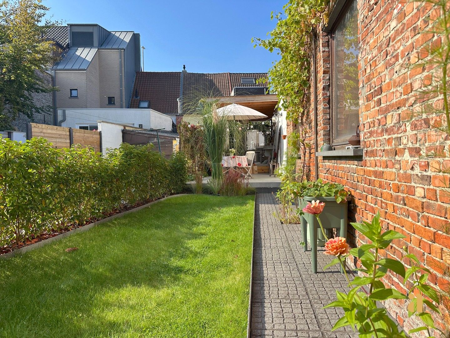 Charmante woning met een groene oase als tuin foto 8