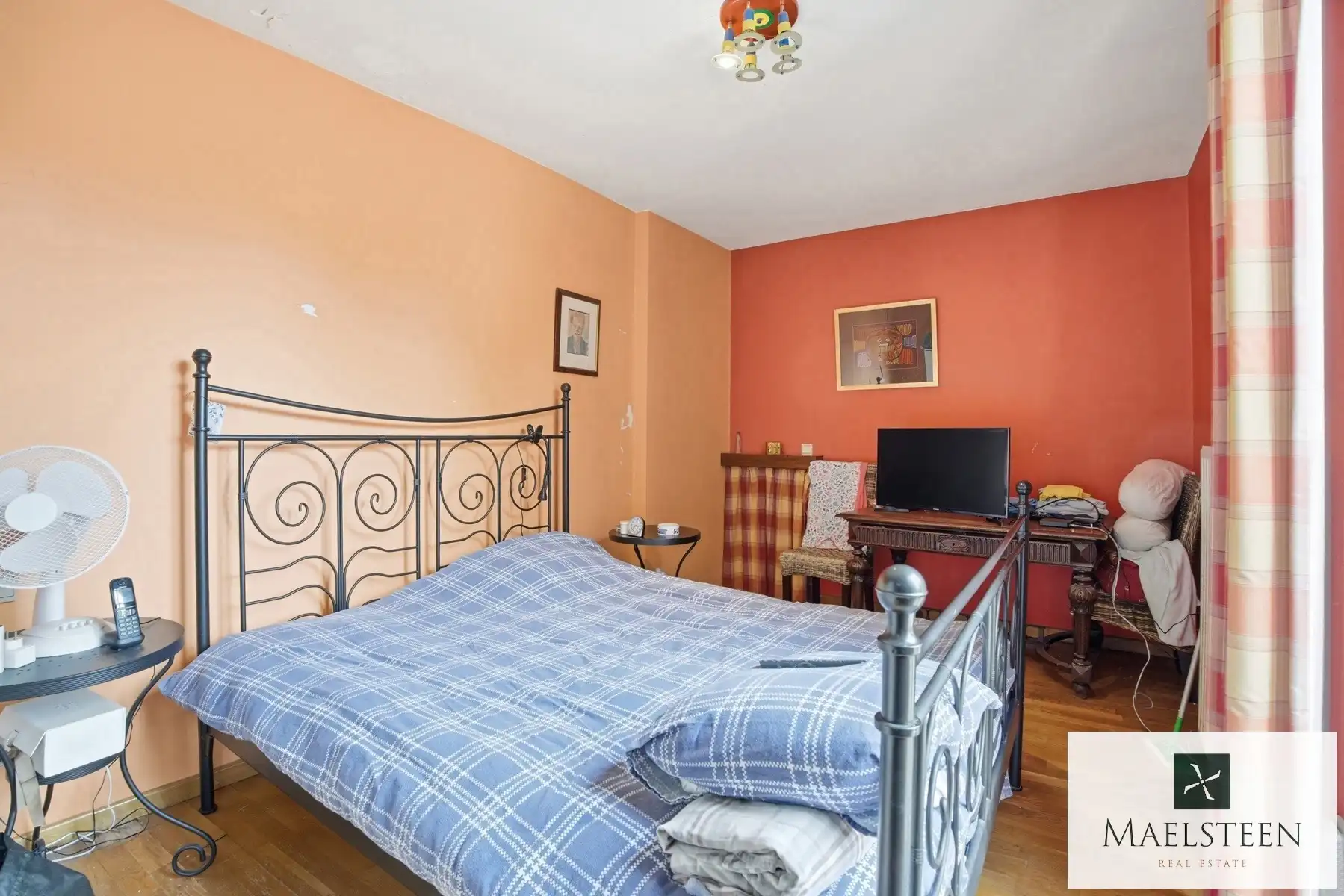 Op te frissen woning in het hart van Brugge centrum foto 13
