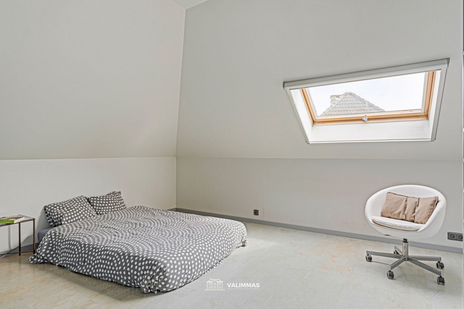 Ruime en luxueuze villa met dubbele garage en mooie tuin... foto 22