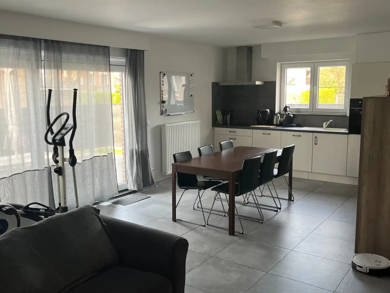 Modern gelijkvloers 1 slaapkamer appartement met ruim terras en ondergrondse parking in As! foto 6