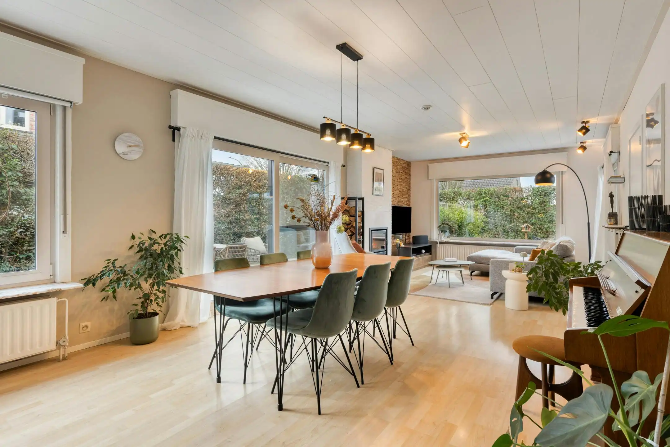 Aangename gezinswoning op rustige ligging in Drongen te koop foto 2