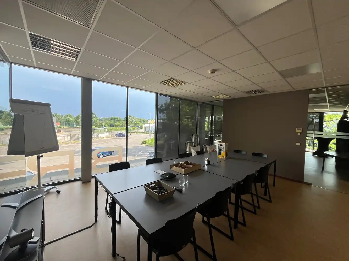 Industrieel-magazijn-logistiek te koop foto 3