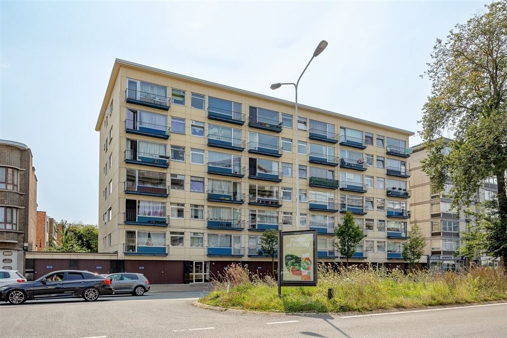 Intapklaar appartement met 2 terrassen foto 18