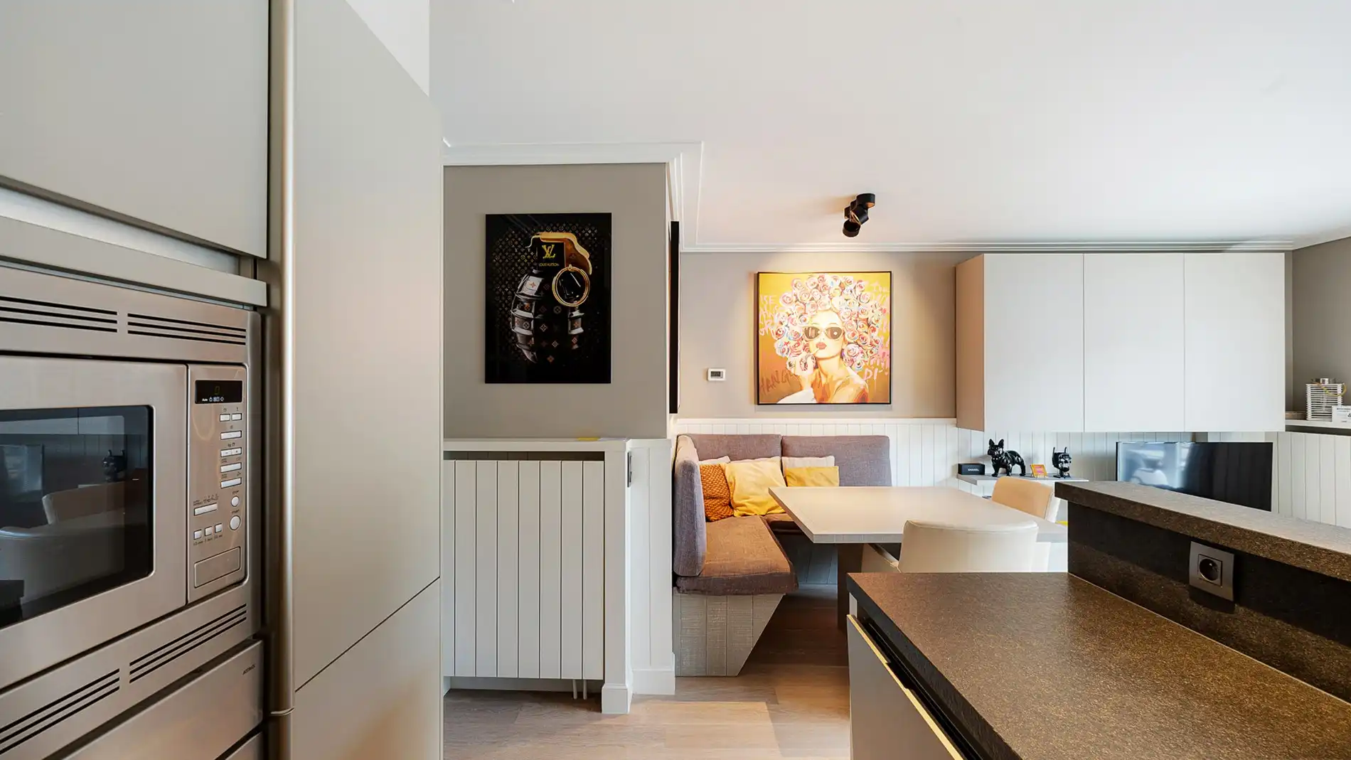 Appartement met 2 slpks. te koop in centrum Knokke foto 6