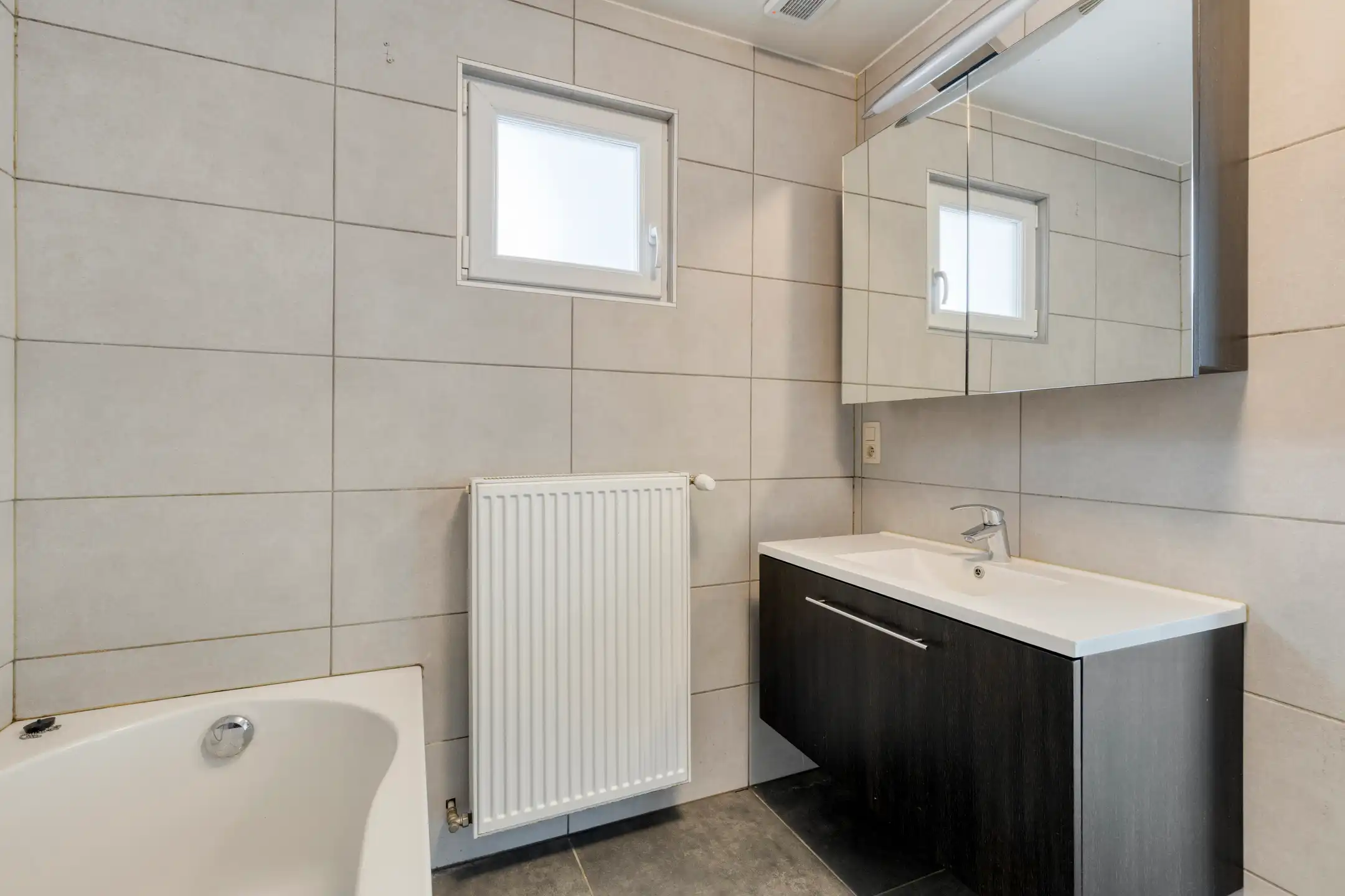 Instapklaar 2 slaapkamerappartement met open zicht! foto 7